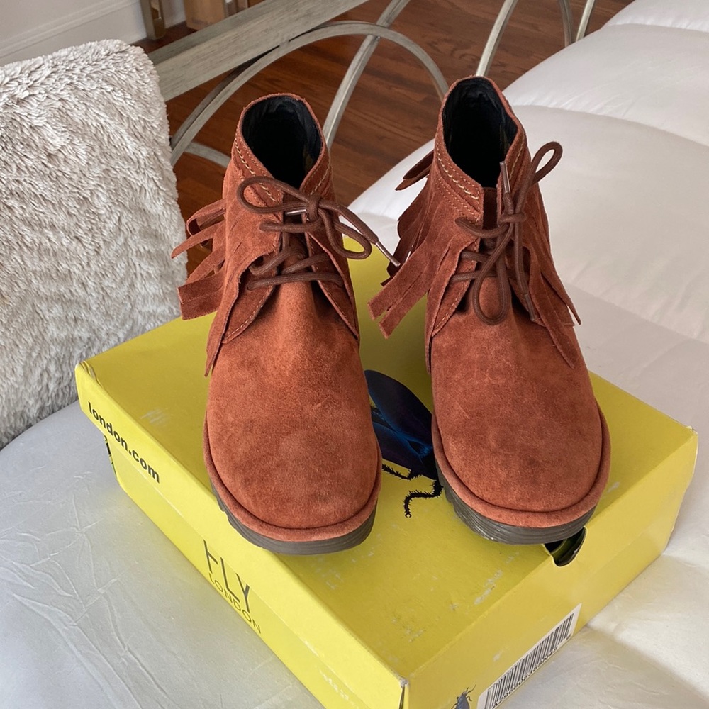Fly london ankle bootie